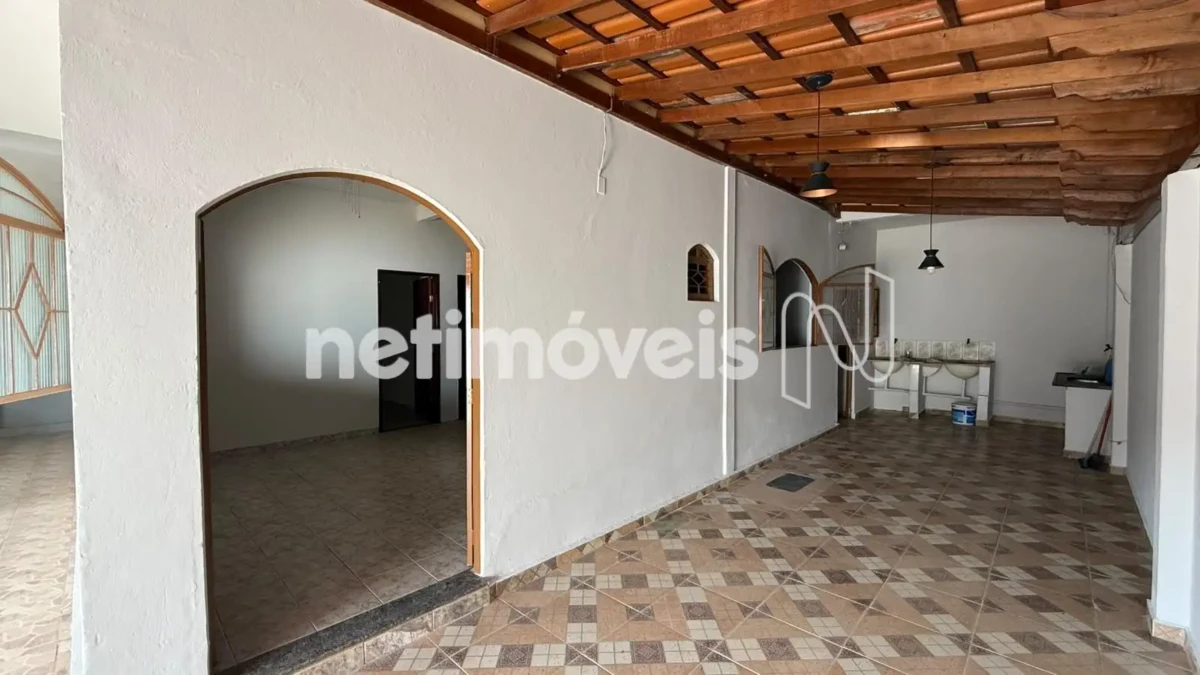 Casa para Venda com 3 quartos no bairro Planalto