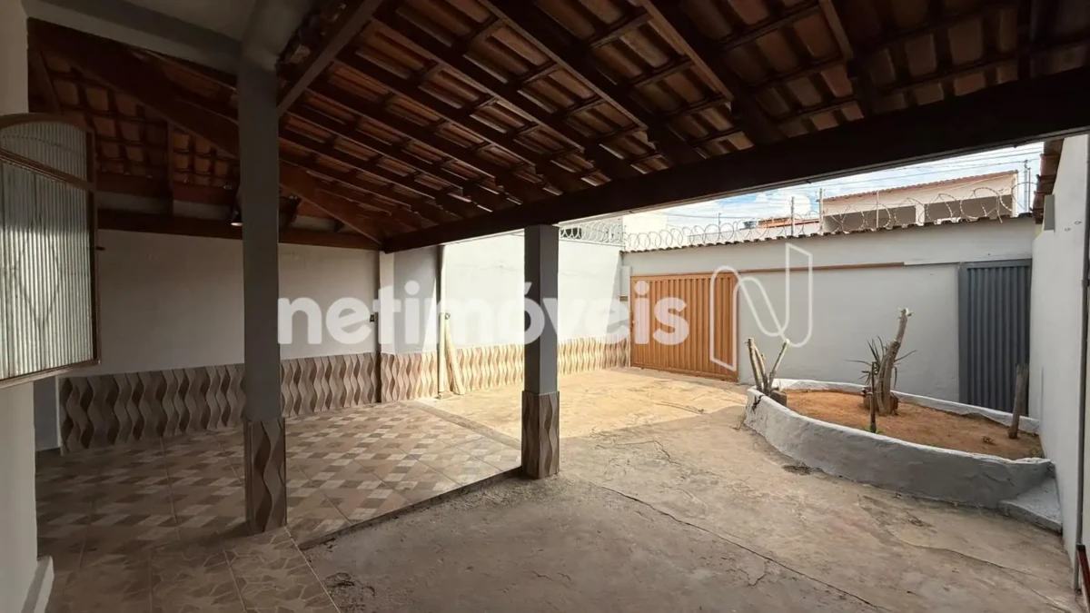 Casa para Venda com 3 quartos no bairro Planalto