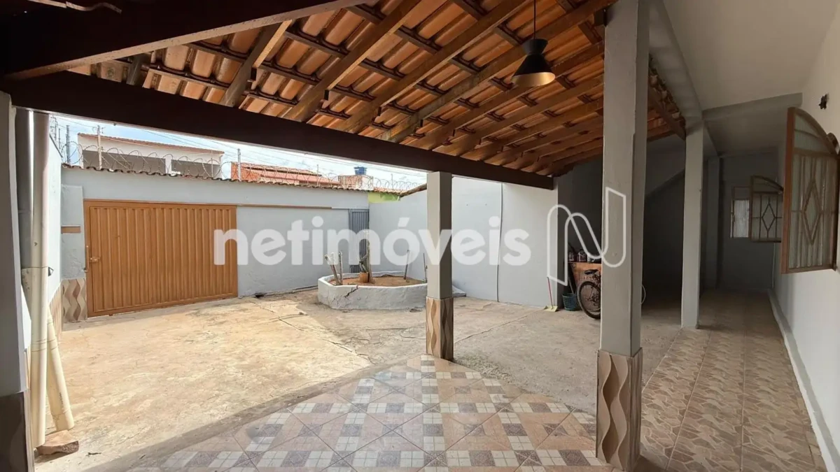 Casa para Venda com 3 quartos no bairro Planalto