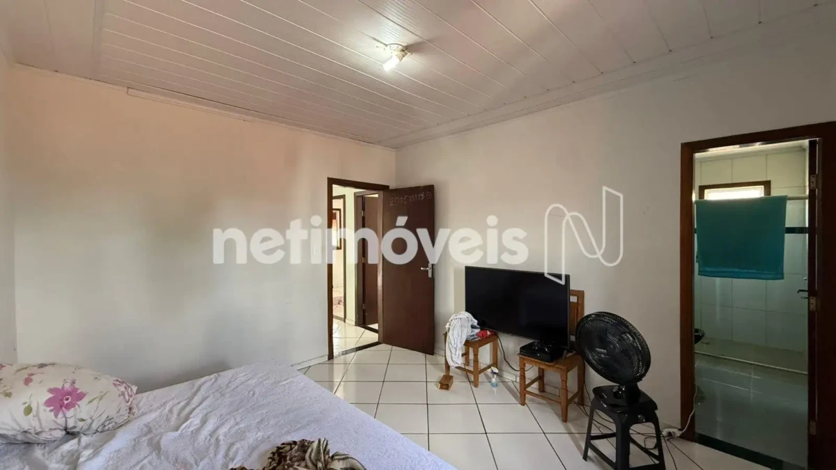 Casa para Venda com 3 quartos no bairro Monte Carmelo