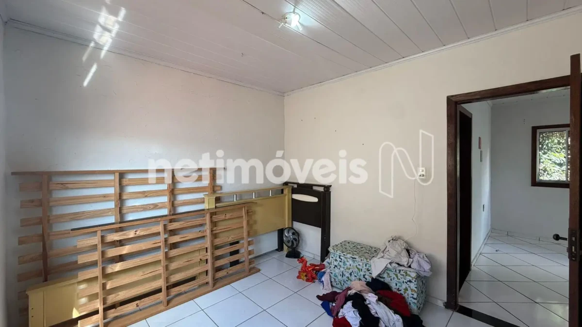 Casa para Venda com 3 quartos no bairro Monte Carmelo
