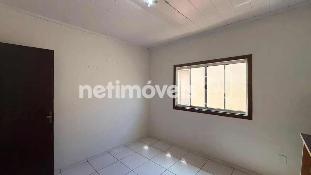 Casa para Venda com 3 quartos no bairro Monte Carmelo