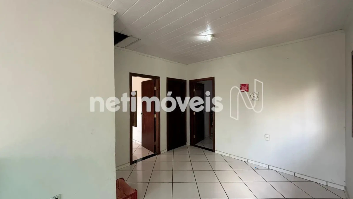 Casa para Venda com 3 quartos no bairro Monte Carmelo
