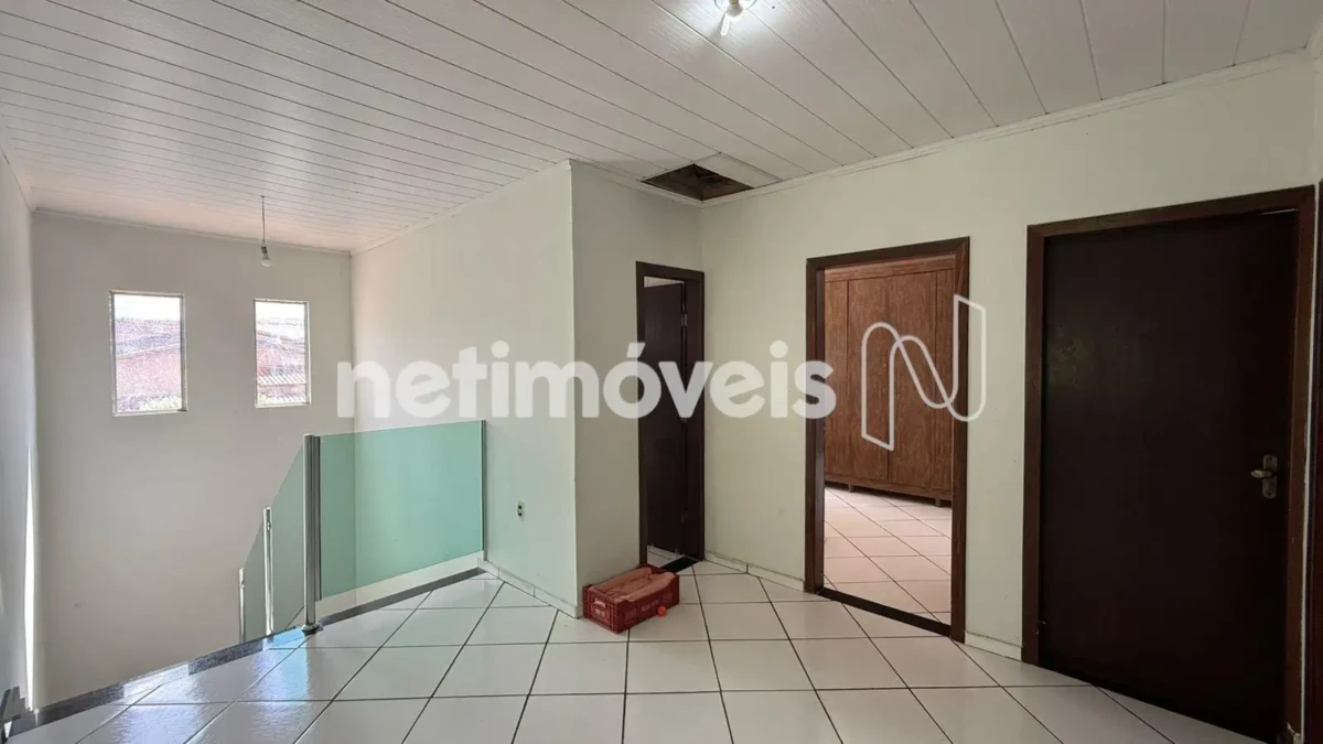 Casa para Venda com 3 quartos no bairro Monte Carmelo