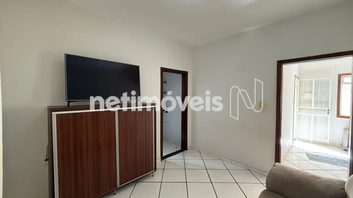 Casa para Venda com 3 quartos no bairro Monte Carmelo