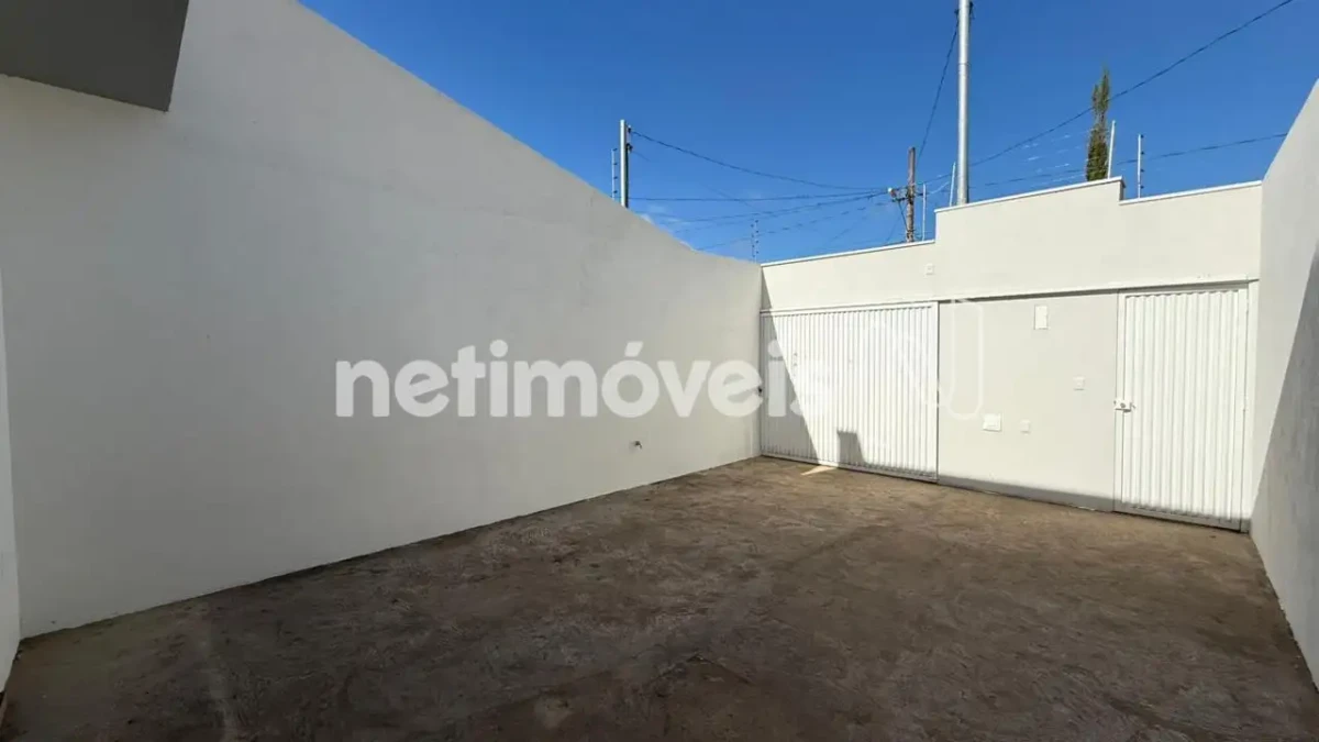 Casa para Venda com 3 quartos no bairro Vila Greice
