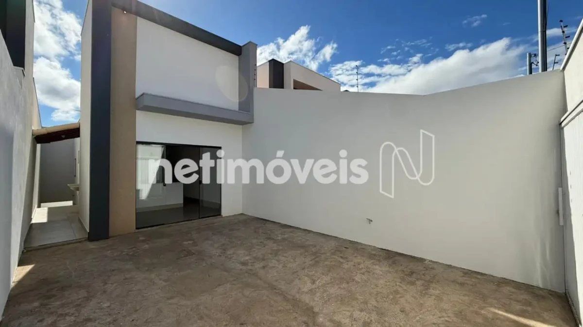 Casa para Venda com 3 quartos no bairro Vila Greice
