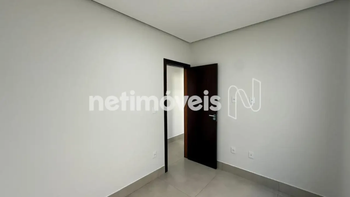 Casa para Venda com 3 quartos no bairro Vila Greice