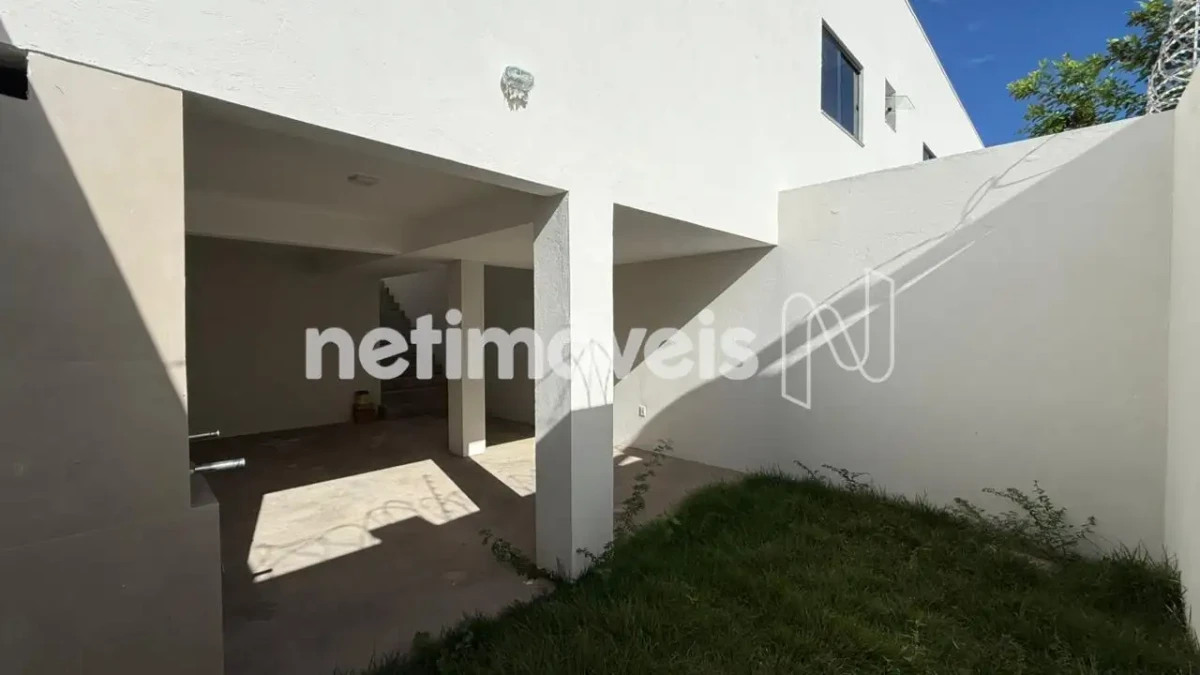 Casa para Venda com 3 quartos no bairro Vila Greice