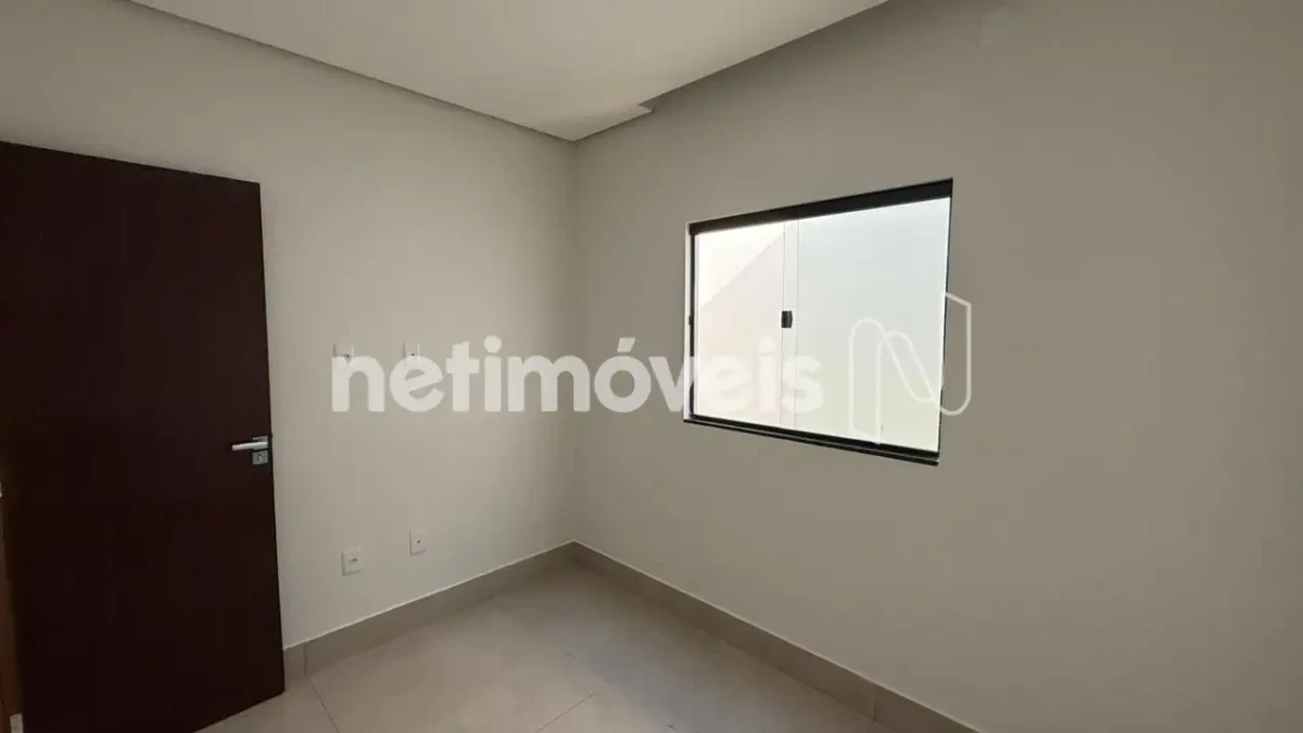 Casa para Venda com 3 quartos no bairro Vila Greice