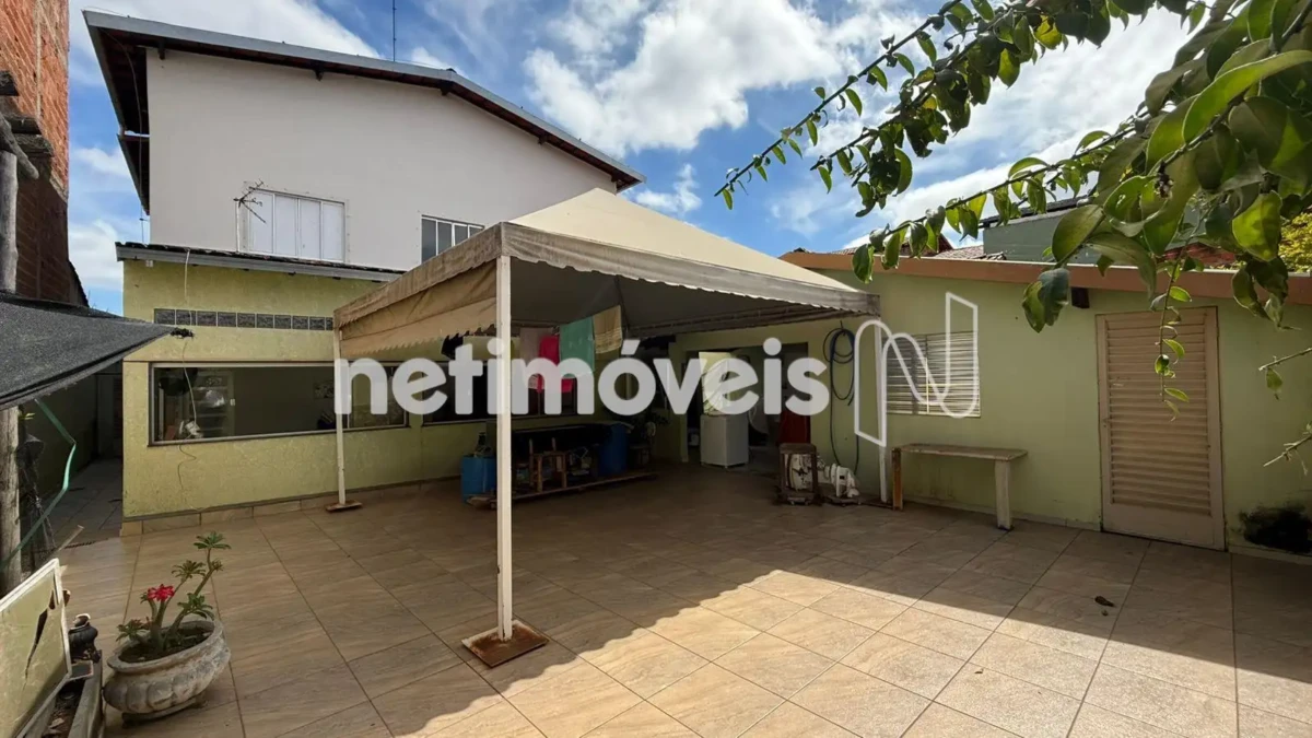 Casa para Venda com 3 quartos no bairro Major Prates