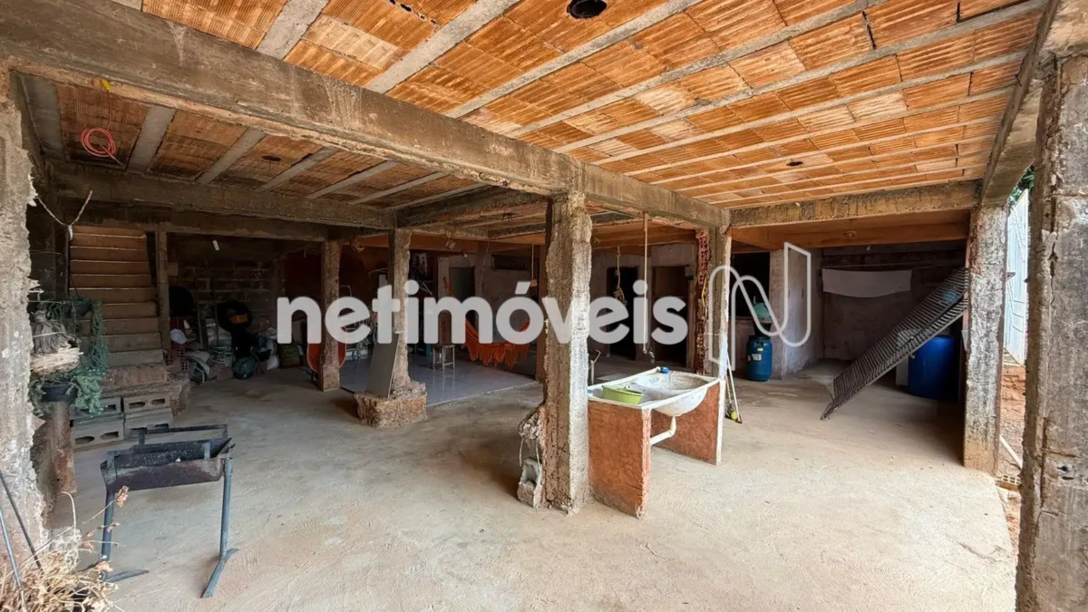 Casa para Venda com 2 quartos no bairro Vila Regina