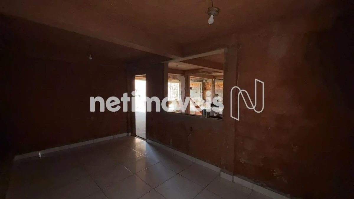 Casa para Venda com 2 quartos no bairro Vila Regina