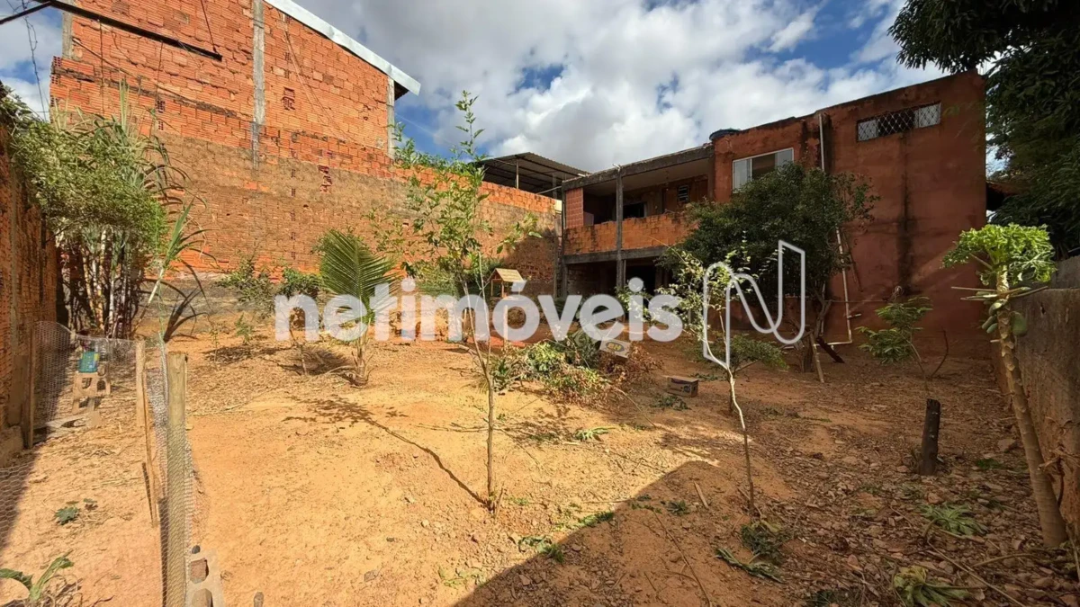 Casa para Venda com 2 quartos no bairro Vila Regina