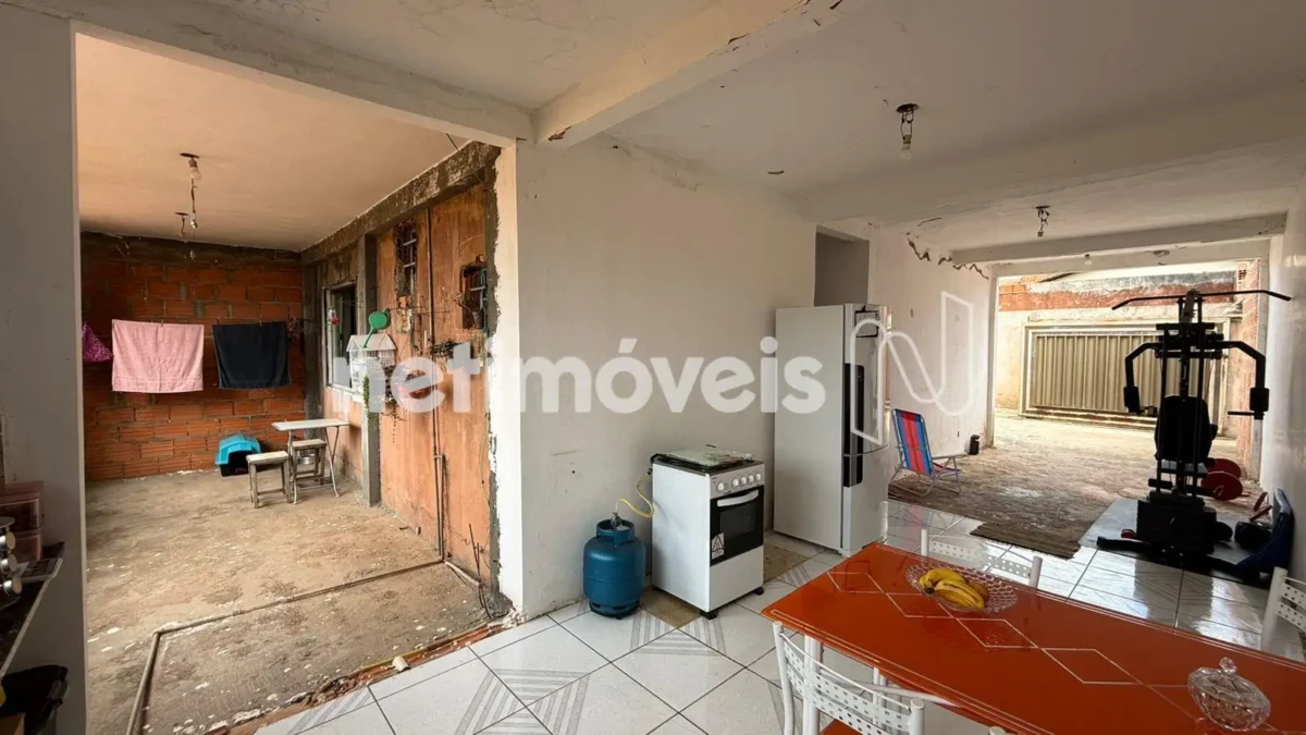 Casa para Venda com 2 quartos no bairro Vila Regina