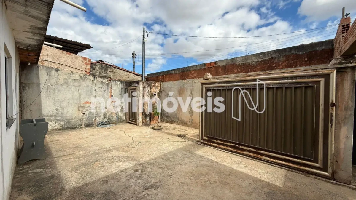 Casa para Venda com 2 quartos no bairro Vila Regina