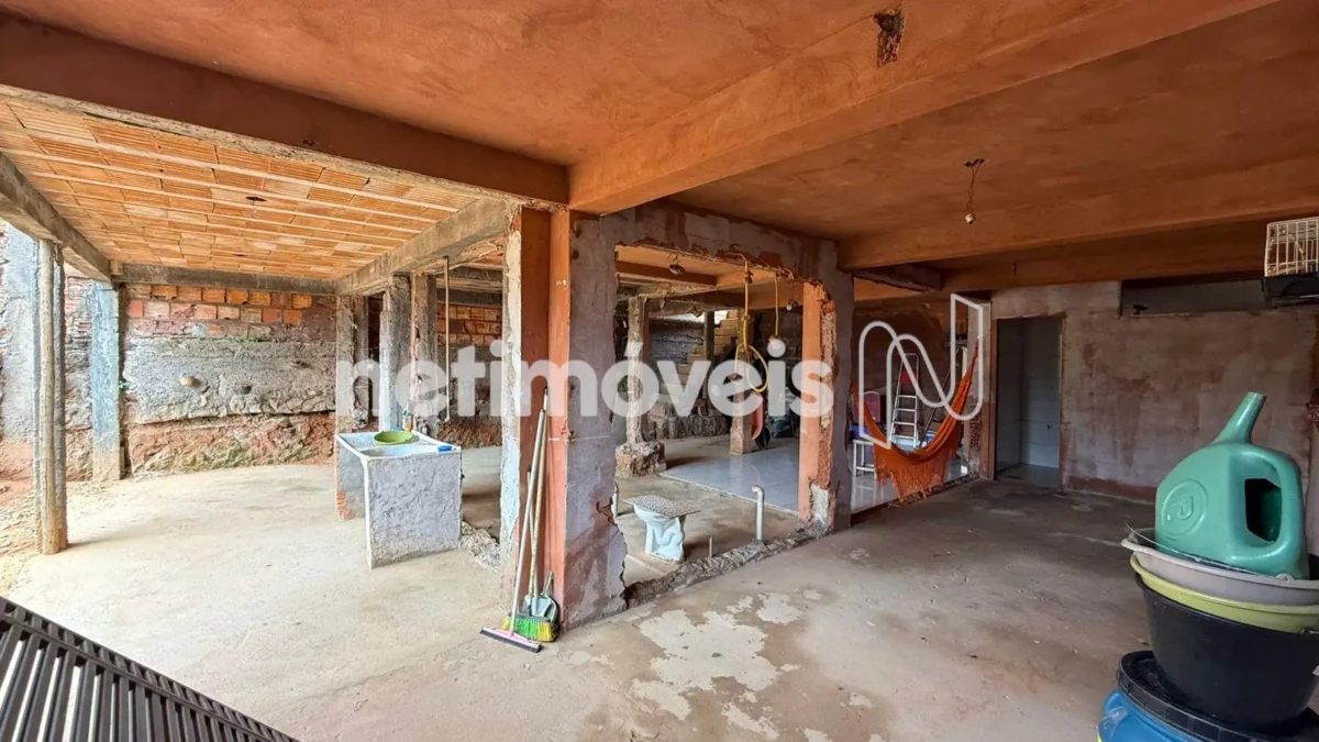 Casa para Venda com 2 quartos no bairro Vila Regina