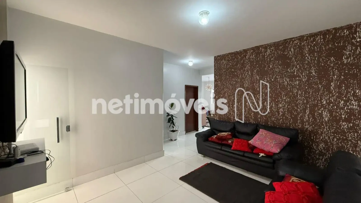 Casa para Venda com 4 quartos no bairro Vila Sumaré