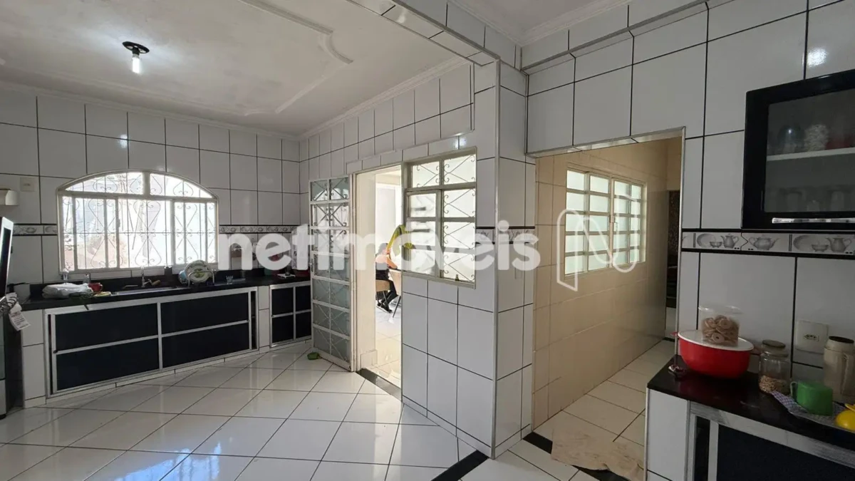 Casa para Venda com 4 quartos no bairro Vila Sumaré
