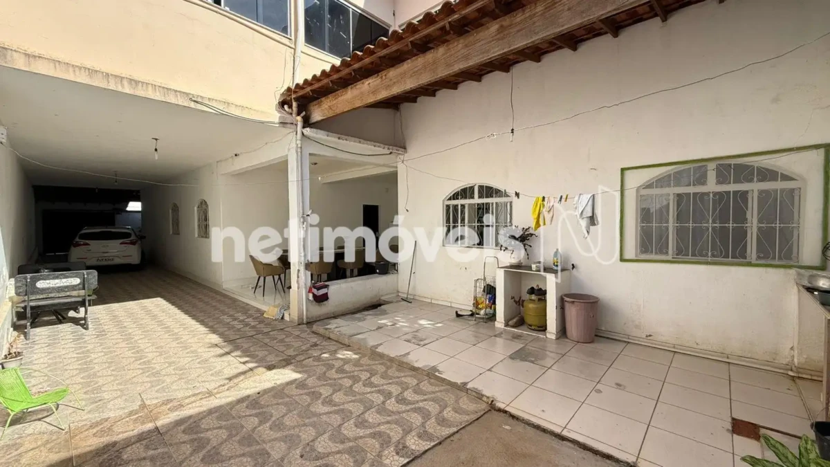 Casa para Venda com 4 quartos no bairro Vila Sumaré