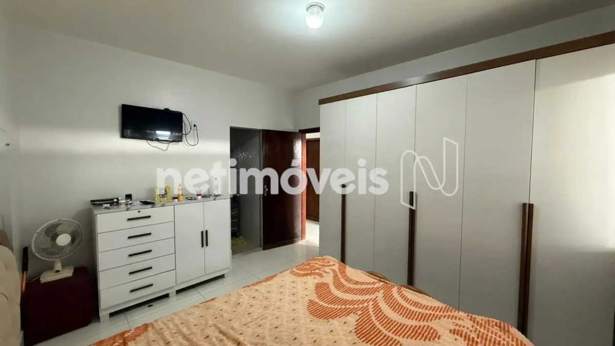 Casa para Venda com 4 quartos no bairro Vila Sumaré