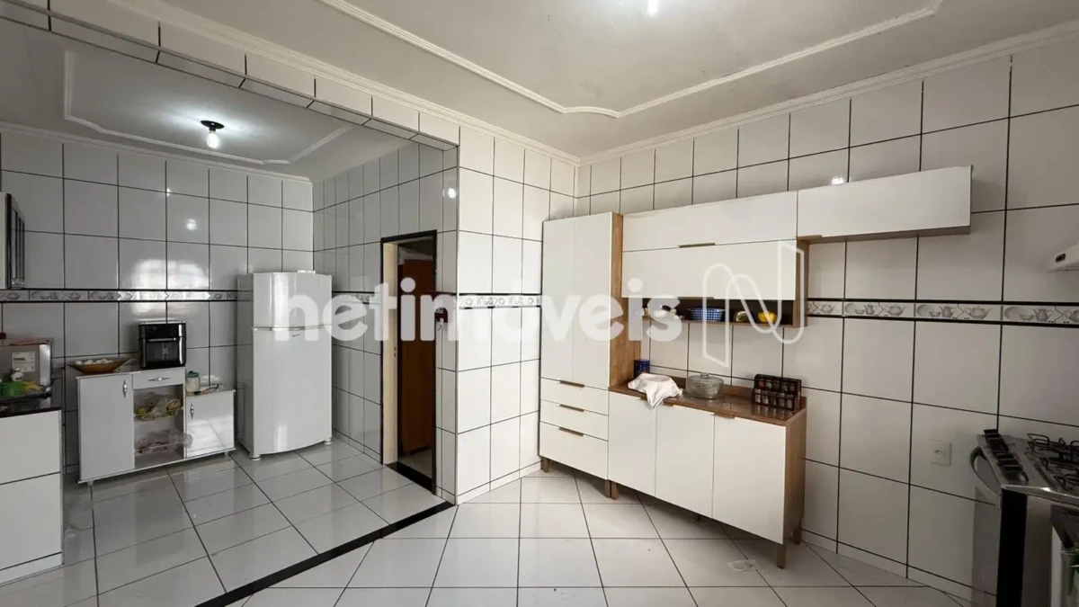 Casa para Venda com 4 quartos no bairro Vila Sumaré