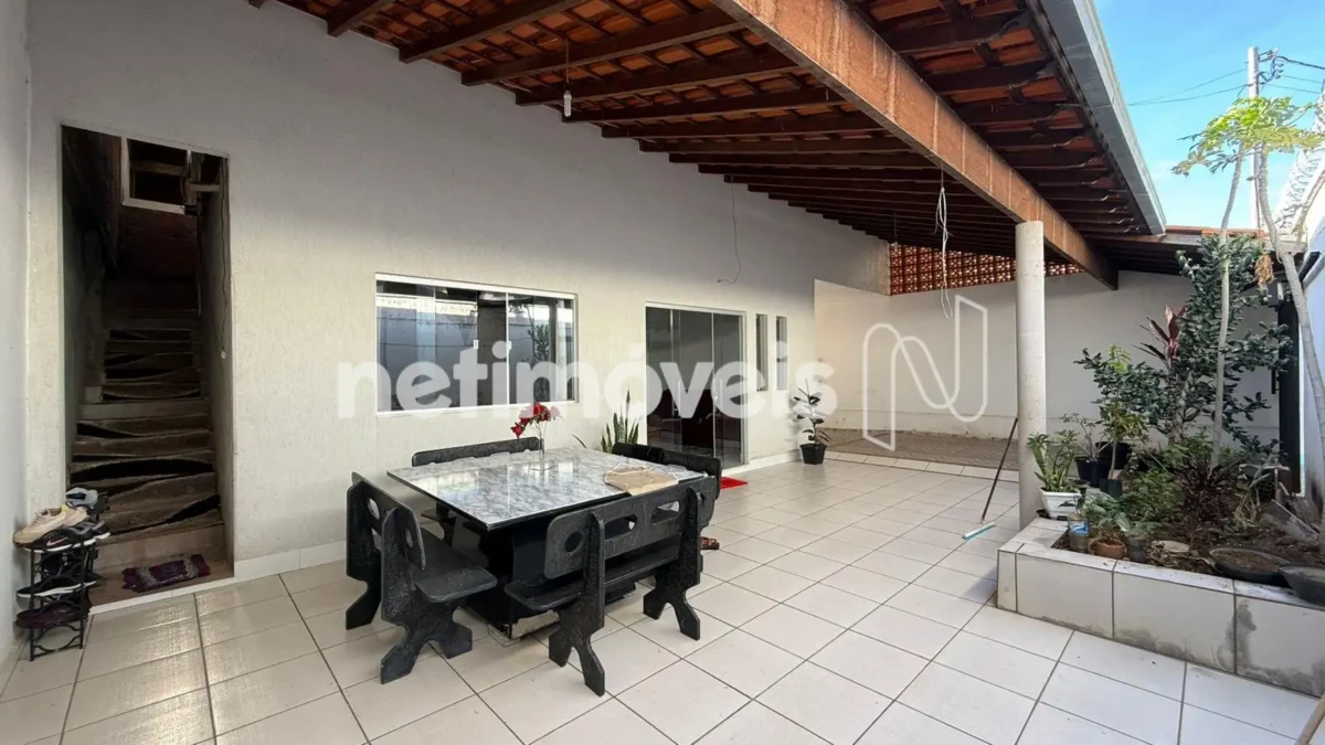 Casa para Venda com 4 quartos no bairro Vila Sumaré