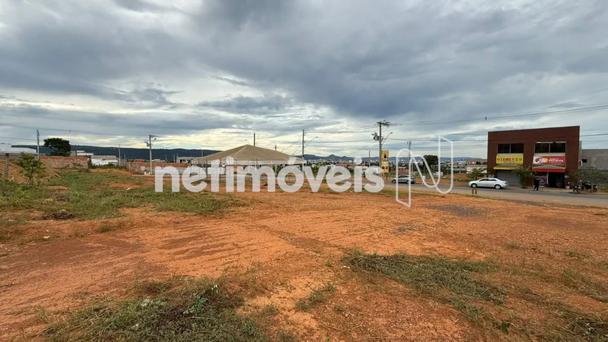 Lote para Venda com área de 170 m² no bairro Loteamento Jardim Niemeyer
