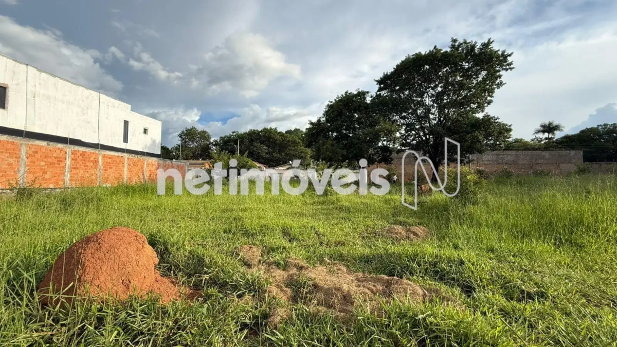 Lote para Venda com área de 899.6 m² no bairro Jaraguá I