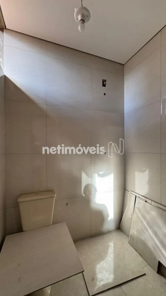 Apartamento para Venda com 3 quartos no bairro Cândida Câmara
