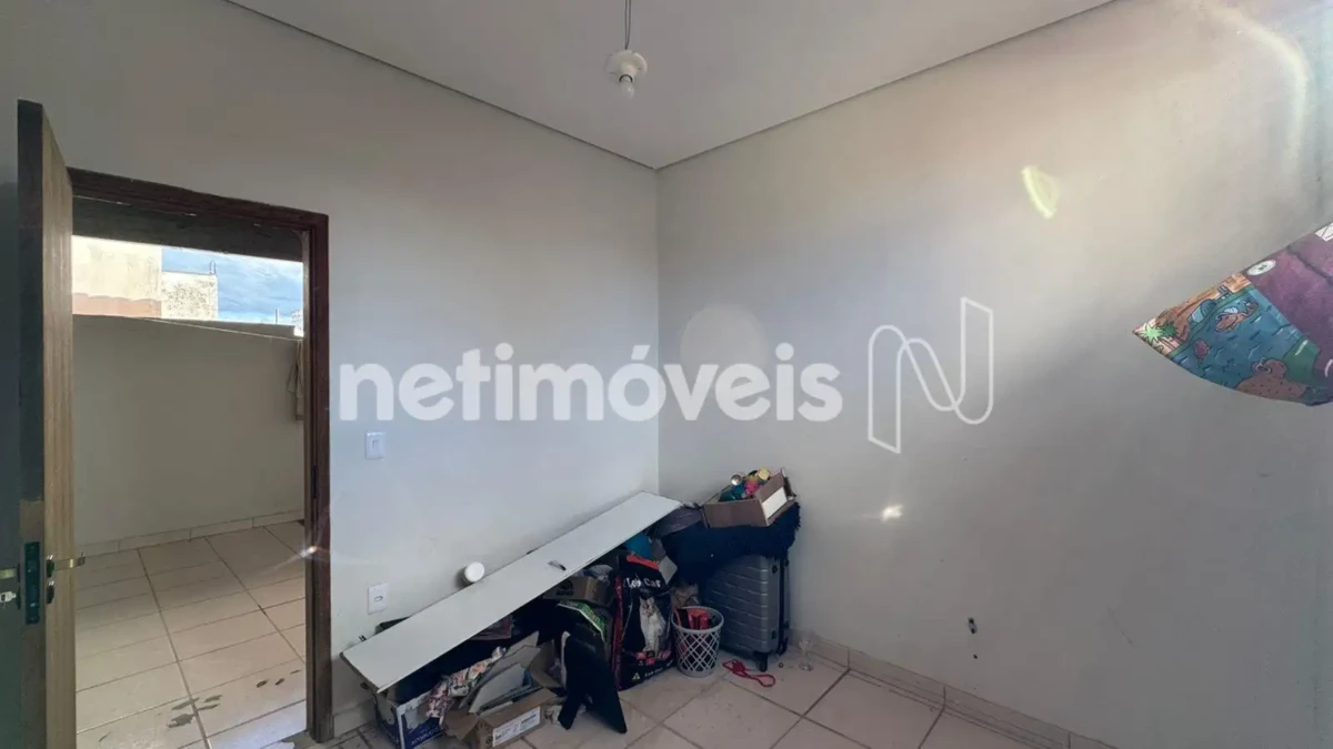 Apartamento para Venda com 3 quartos no bairro Cândida Câmara