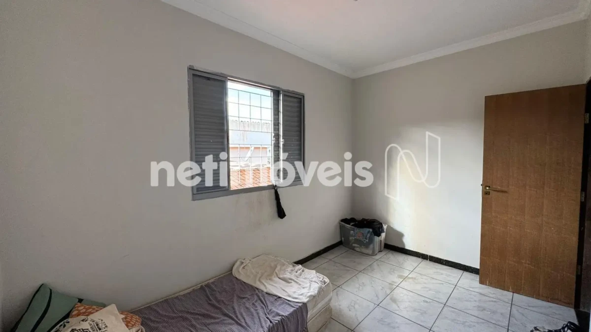 Apartamento para Venda com 3 quartos no bairro Cândida Câmara