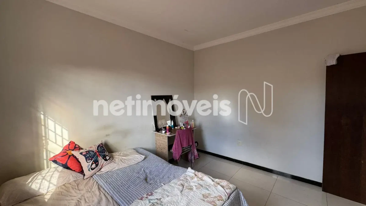 Apartamento para Venda com 3 quartos no bairro Cândida Câmara