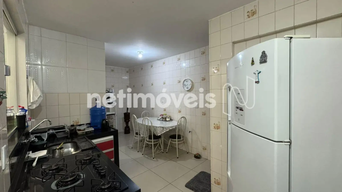 Apartamento para Venda com 3 quartos no bairro São José