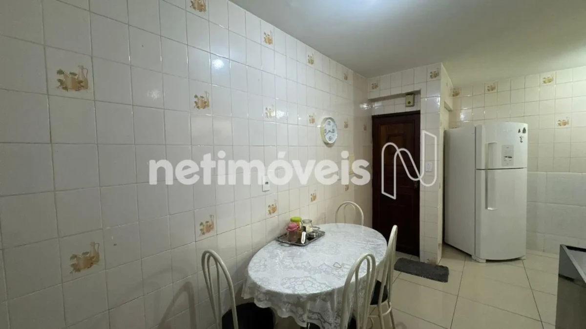 Apartamento para Venda com 3 quartos no bairro São José