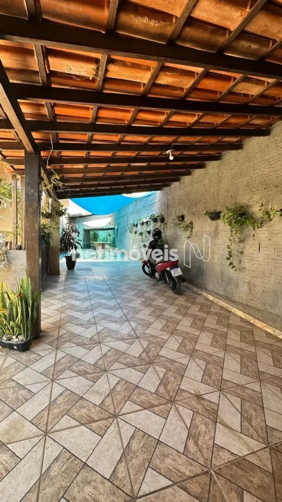 Casa para Venda com 3 quartos no bairro Morrinhos