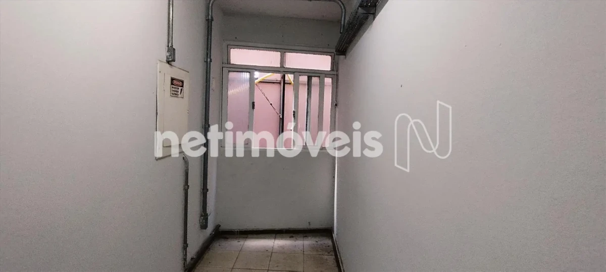Prédio para Venda com 4 salas no bairro Centro em Montes Claros