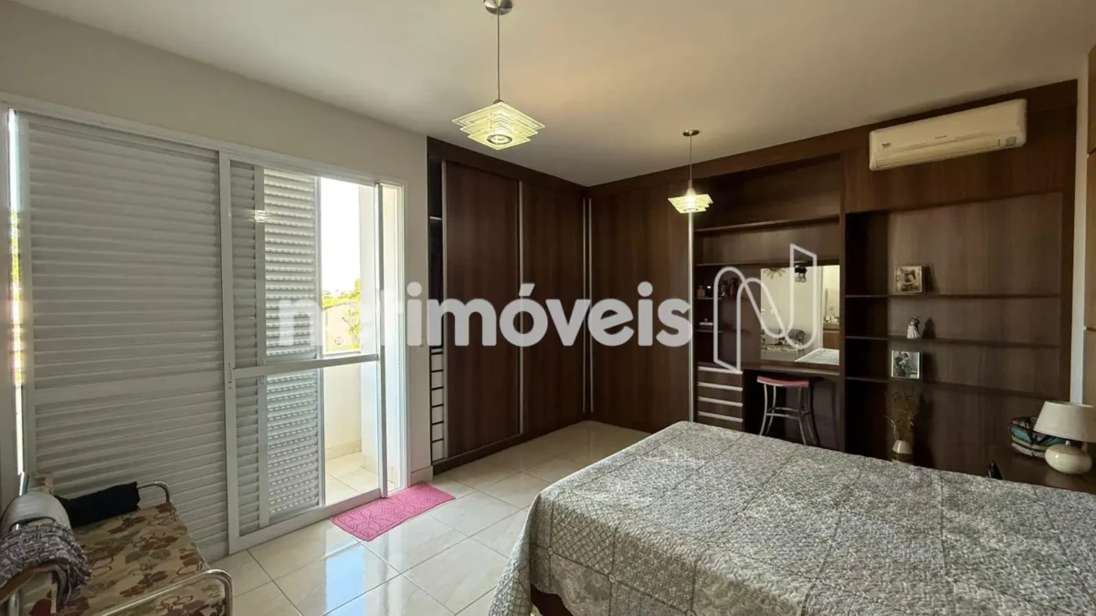 Apartamento para Venda com 3 quartos no bairro Esplanada