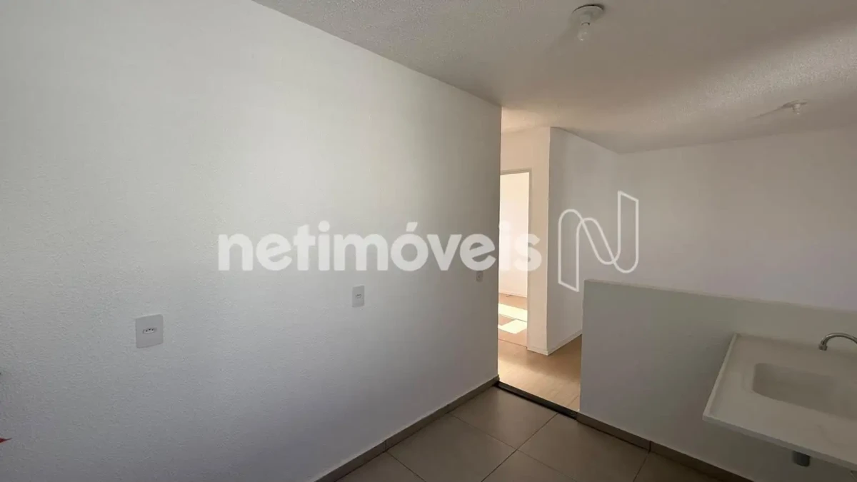 Apartamento para Venda com 2 quartos no bairro dos Mangues