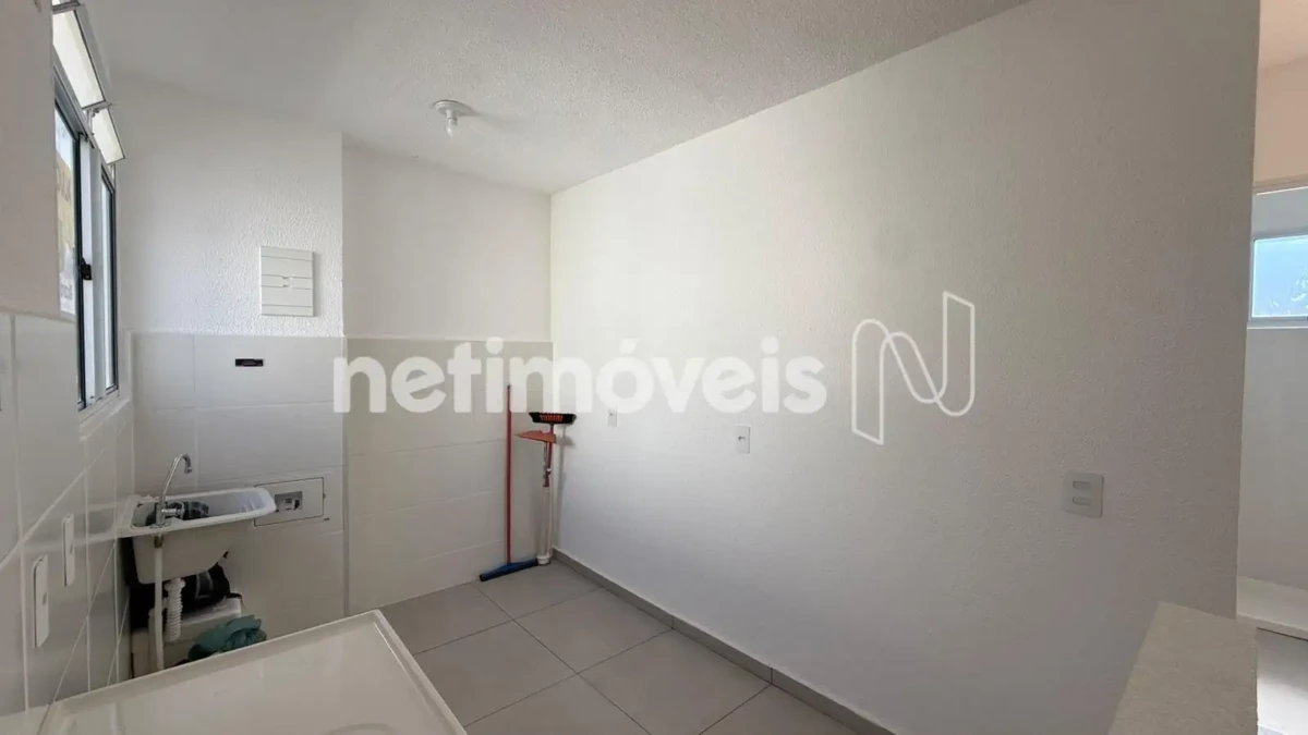 Apartamento para Venda com 2 quartos no bairro dos Mangues