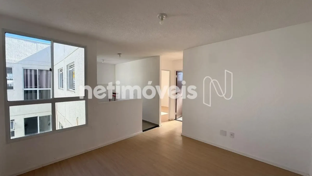 Apartamento para Venda com 2 quartos no bairro dos Mangues