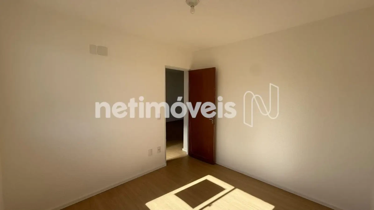 Apartamento para Venda com 2 quartos no bairro dos Mangues
