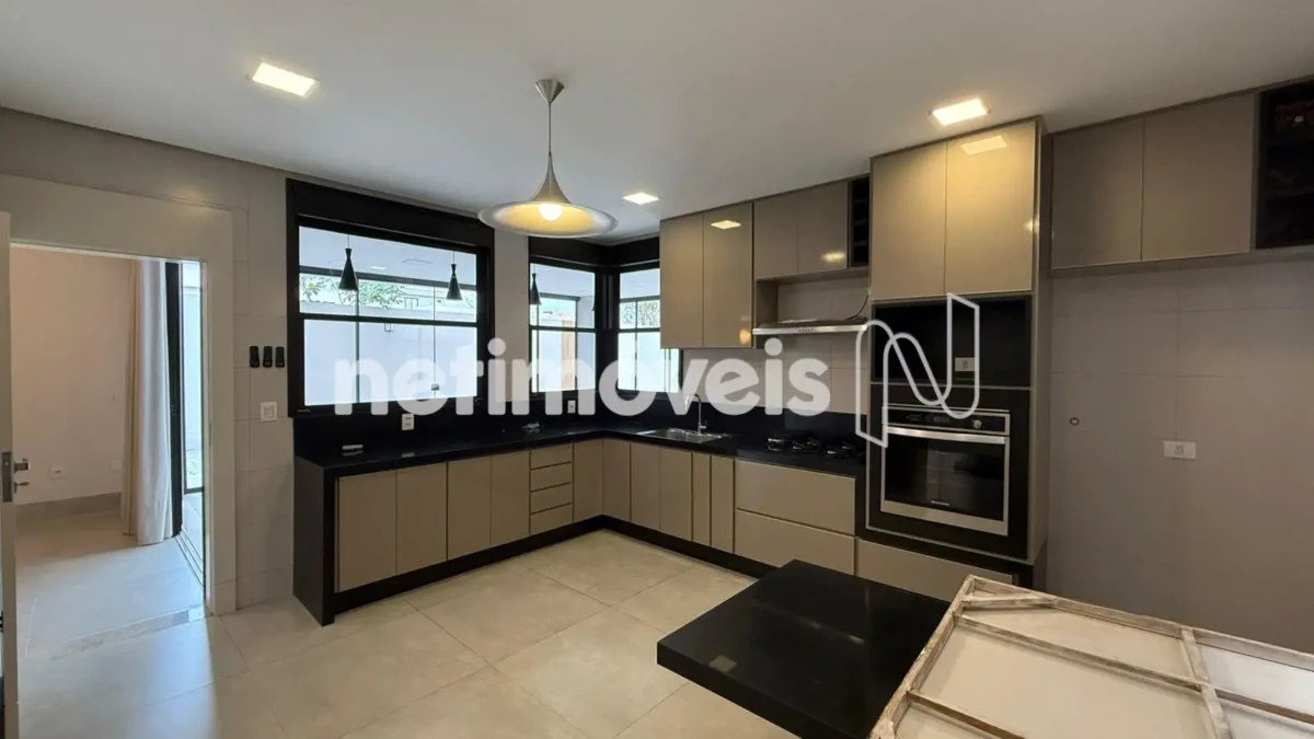 Casa para Venda com 4 quartos no bairro Gran Royalle Pirâmide