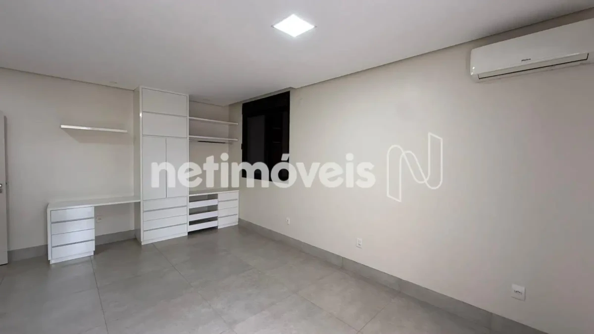 Casa para Venda com 4 quartos no bairro Gran Royalle Pirâmide