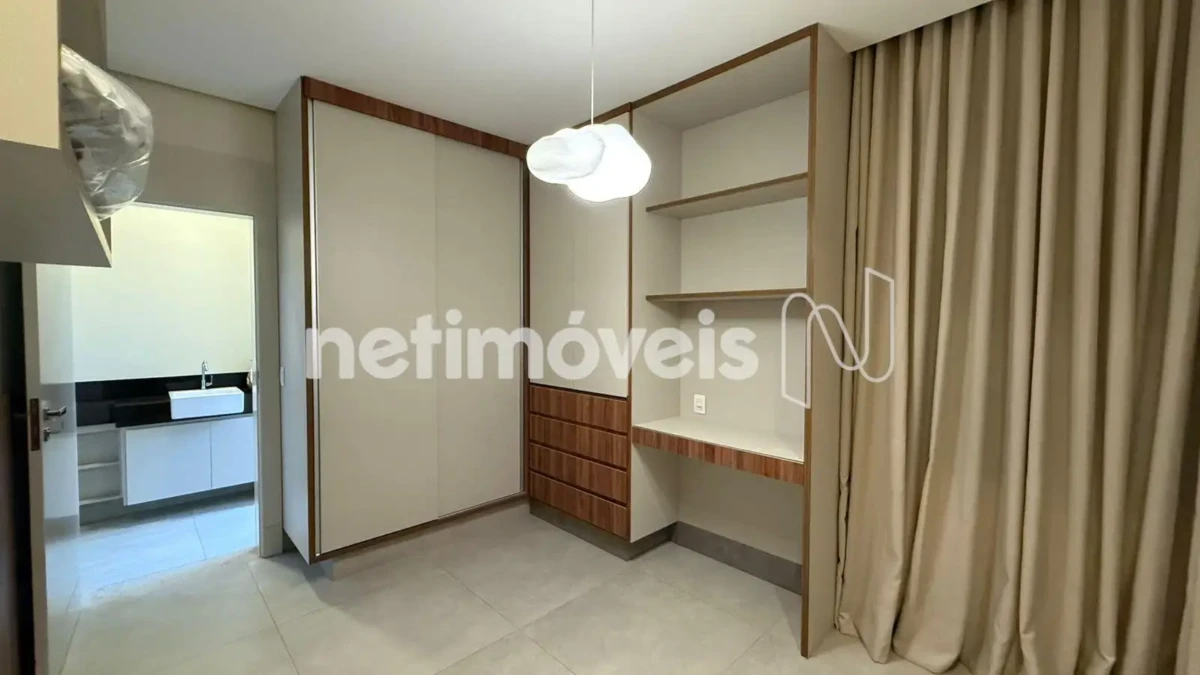 Casa para Venda com 4 quartos no bairro Gran Royalle Pirâmide