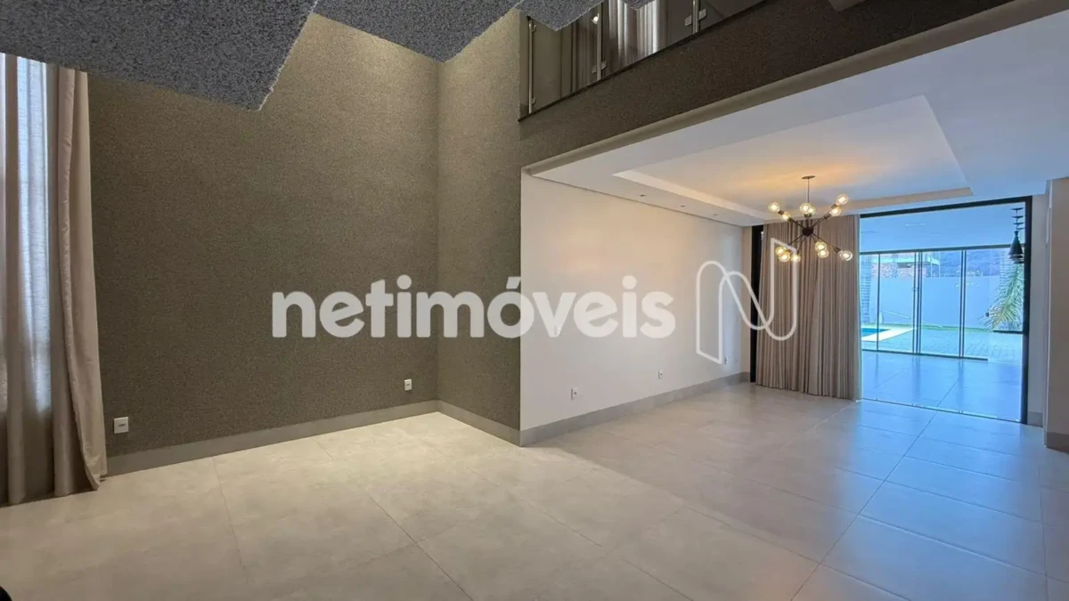 Casa para Venda com 4 quartos no bairro Gran Royalle Pirâmide