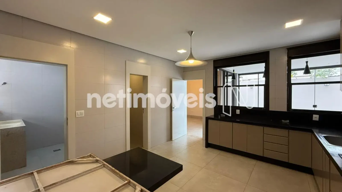 Casa para Venda com 4 quartos no bairro Gran Royalle Pirâmide
