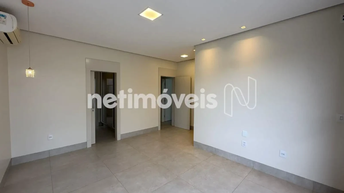 Casa para Venda com 4 quartos no bairro Gran Royalle Pirâmide
