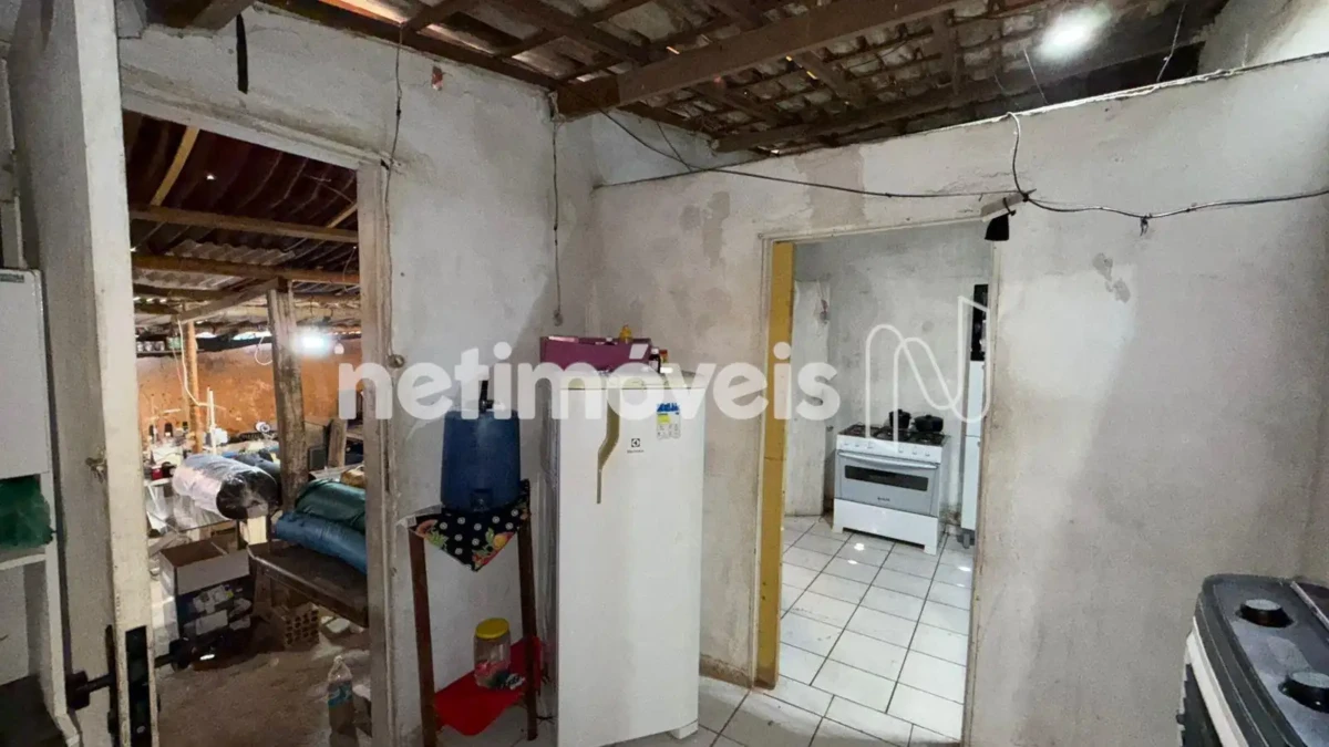 Casa para Venda com 8 quartos no bairro Vila Guilhermina