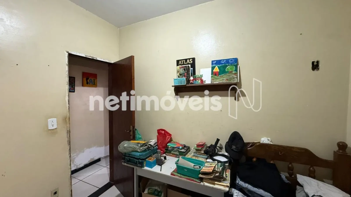 Casa para Venda com 8 quartos no bairro Vila Guilhermina
